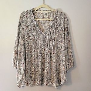 Floral Top 3/4 sleeve with delicate ruffle on neck 2X